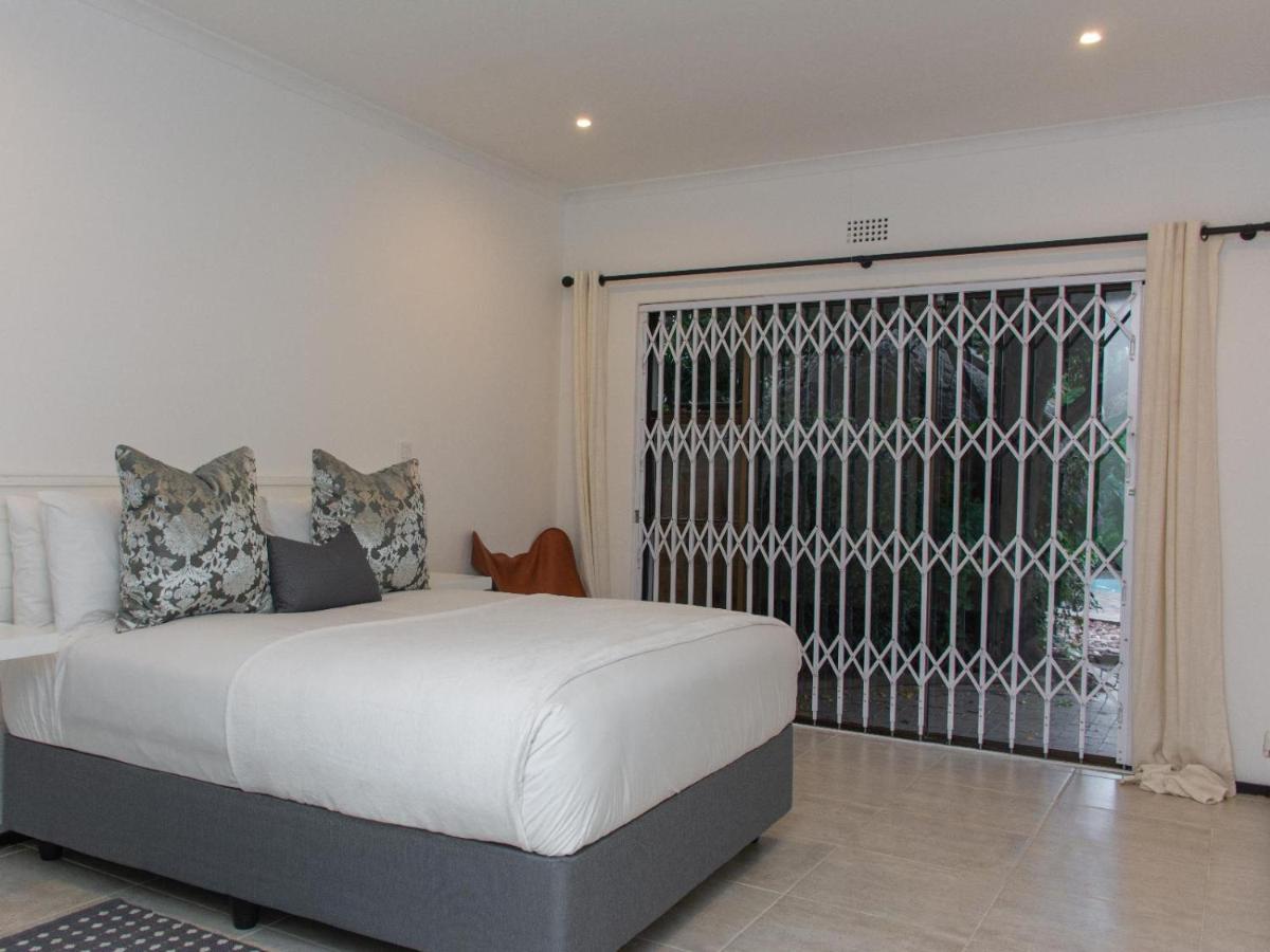 Zwelakho Furnished Apartments The Cube Joanesburgo Exterior foto