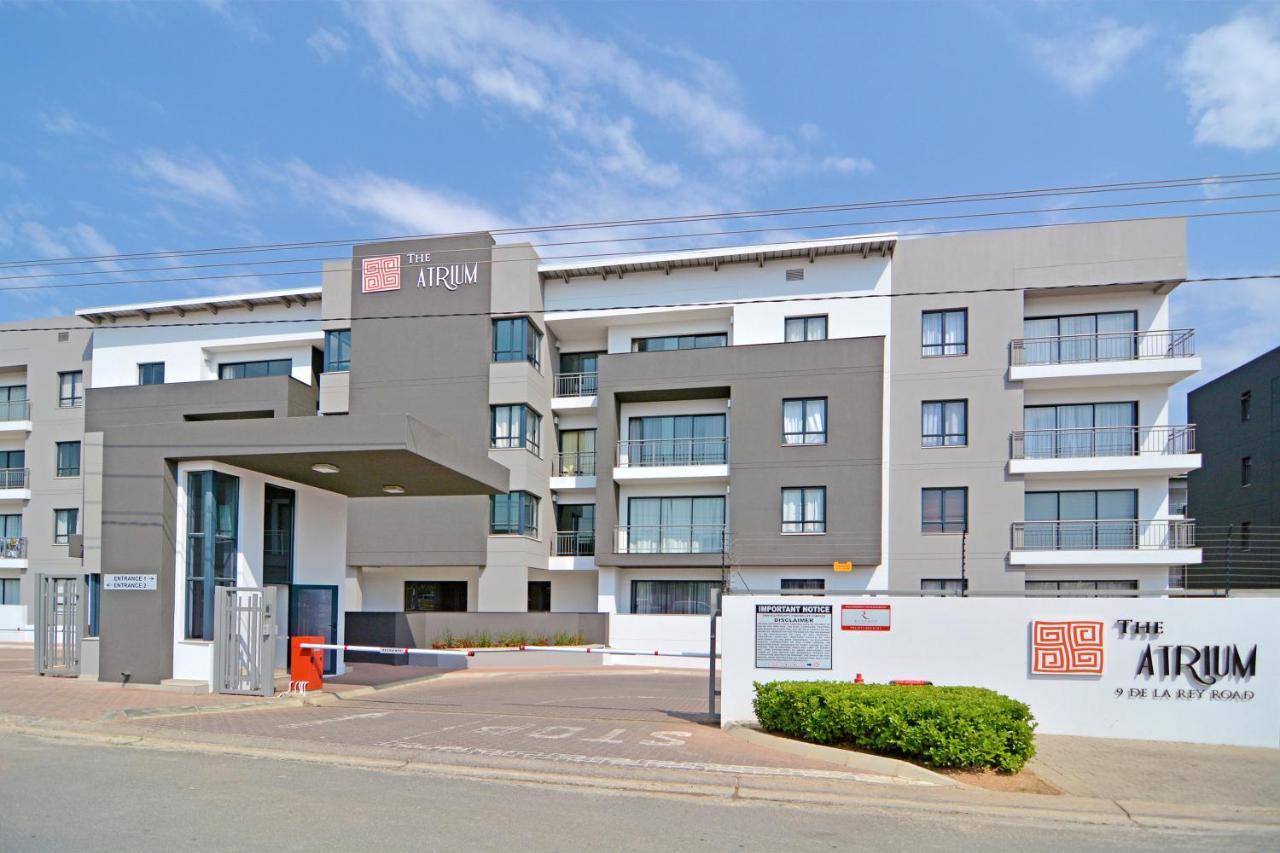 Zwelakho Furnished Apartments The Cube Joanesburgo Exterior foto